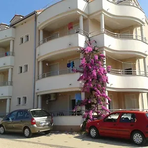 rezervirajte ovdje